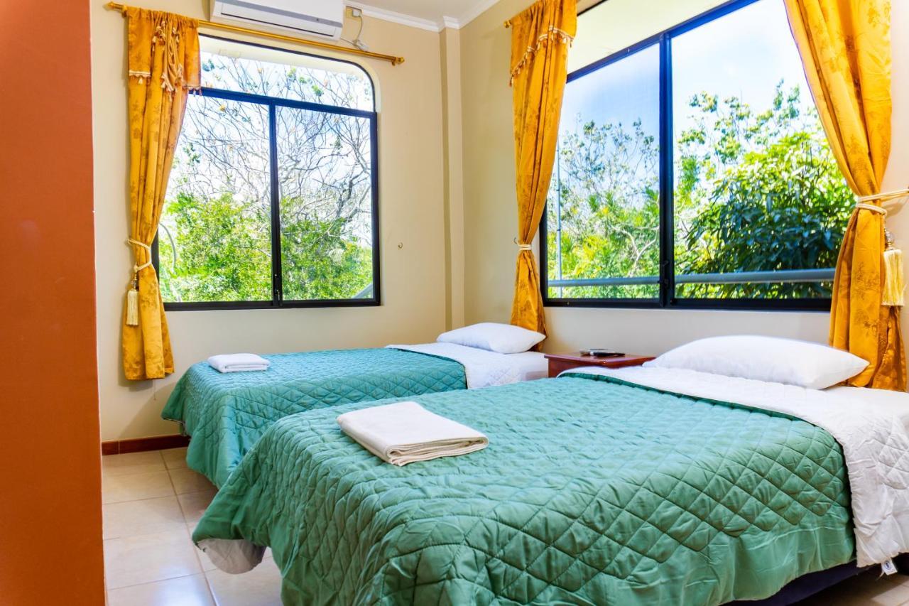 Cucuve Eco Hostal Пуэрто-Бакерисо-Морено Экстерьер фото