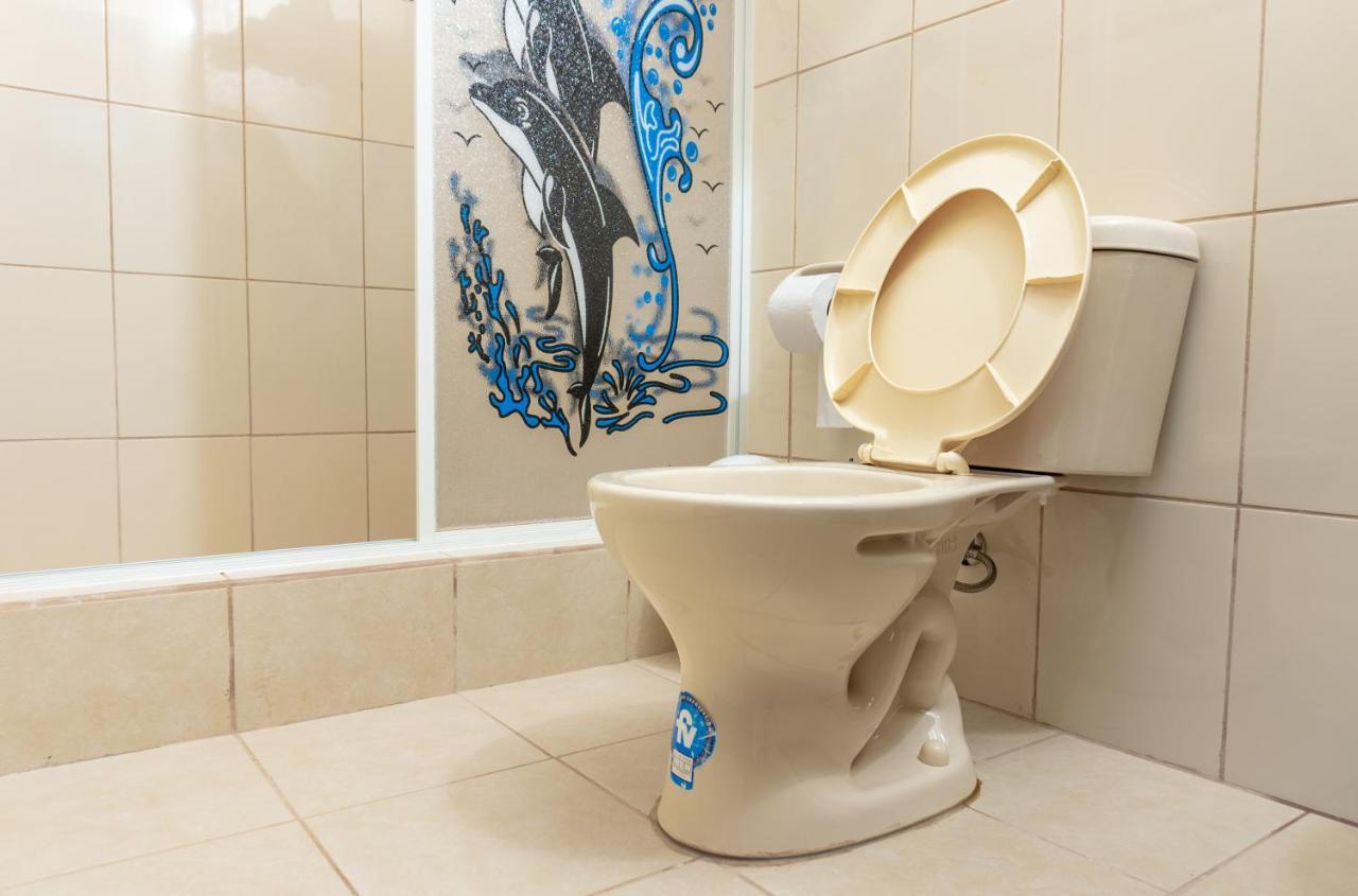 Cucuve Eco Hostal Пуэрто-Бакерисо-Морено Экстерьер фото