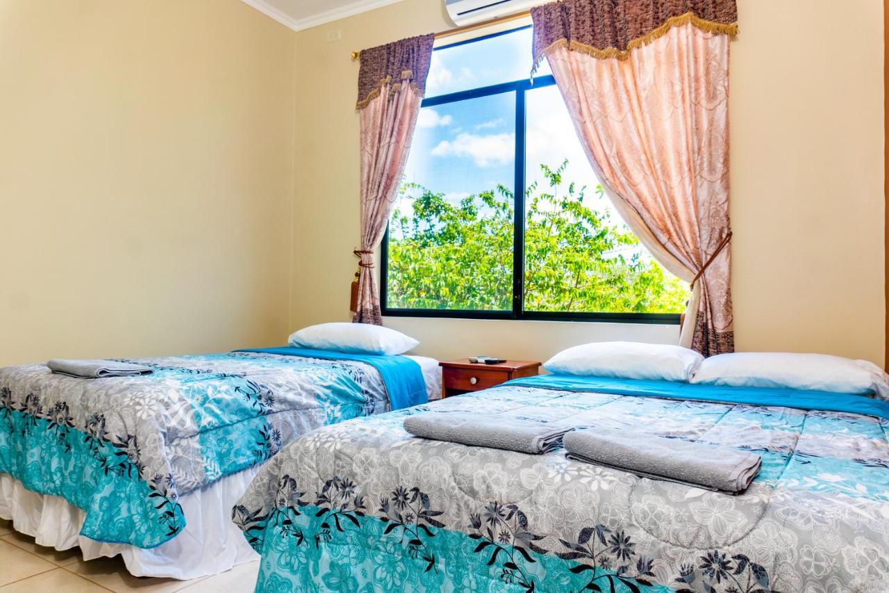 Cucuve Eco Hostal Пуэрто-Бакерисо-Морено Экстерьер фото